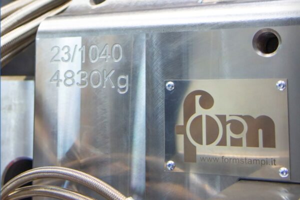 Nuovo accordo tra PIEROBON MACCHINE UTENSILI E FORMSTAMPI.IT